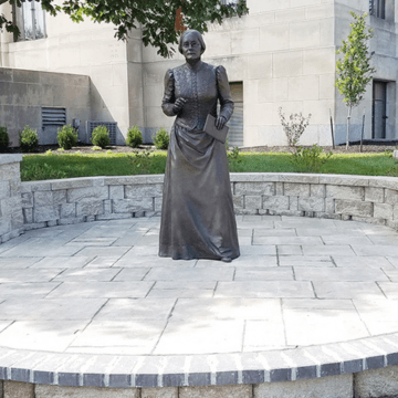 Photo of the Susan B Anthony Statue that's part of the Great Americans Project